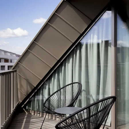 מלון Lendhotel 4*