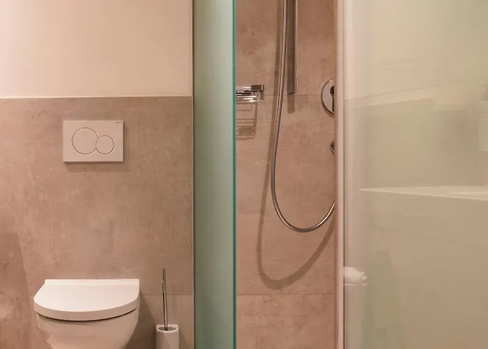 מלון Lendhotel 4*