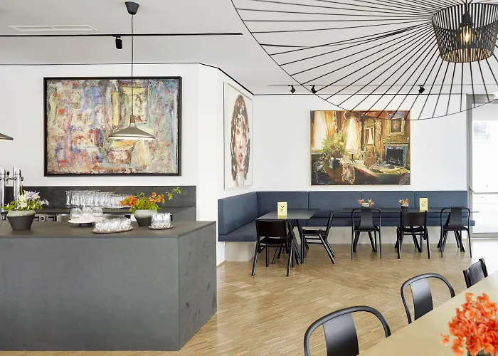 מלון Lendhotel 4*